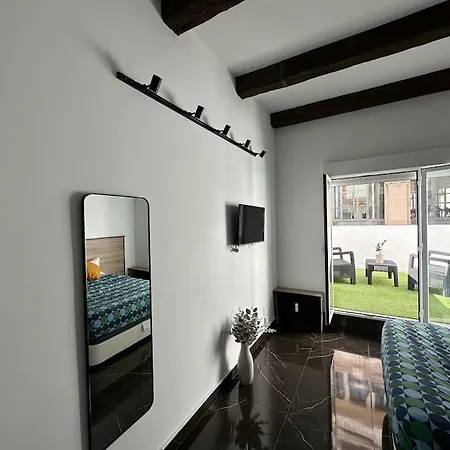 Ferienwohnung Cozy Penthouse With Terrace In Gran Via - 3C Madrid Exterior foto