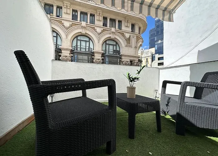Cozy Penthouse With Terrace In Gran Via - 3C